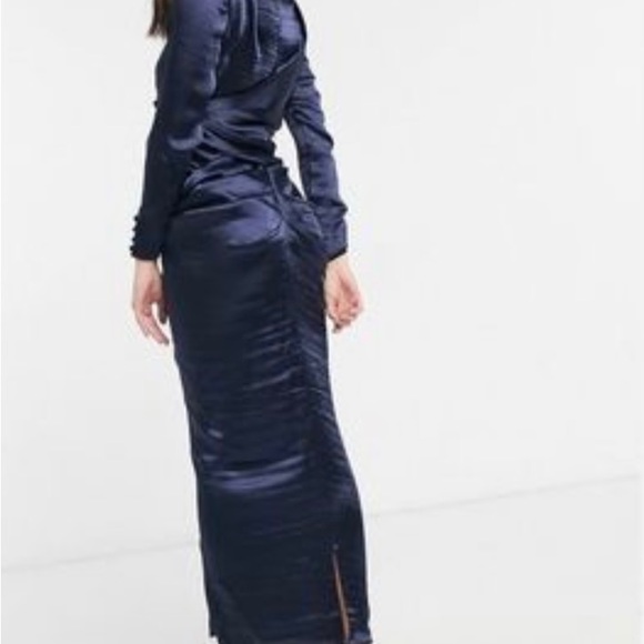 Asos Design high drape neck maxi with long sleeves in navy - Picture 3 of 4